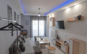 Vip Apt. Pezodromos Kalamarias